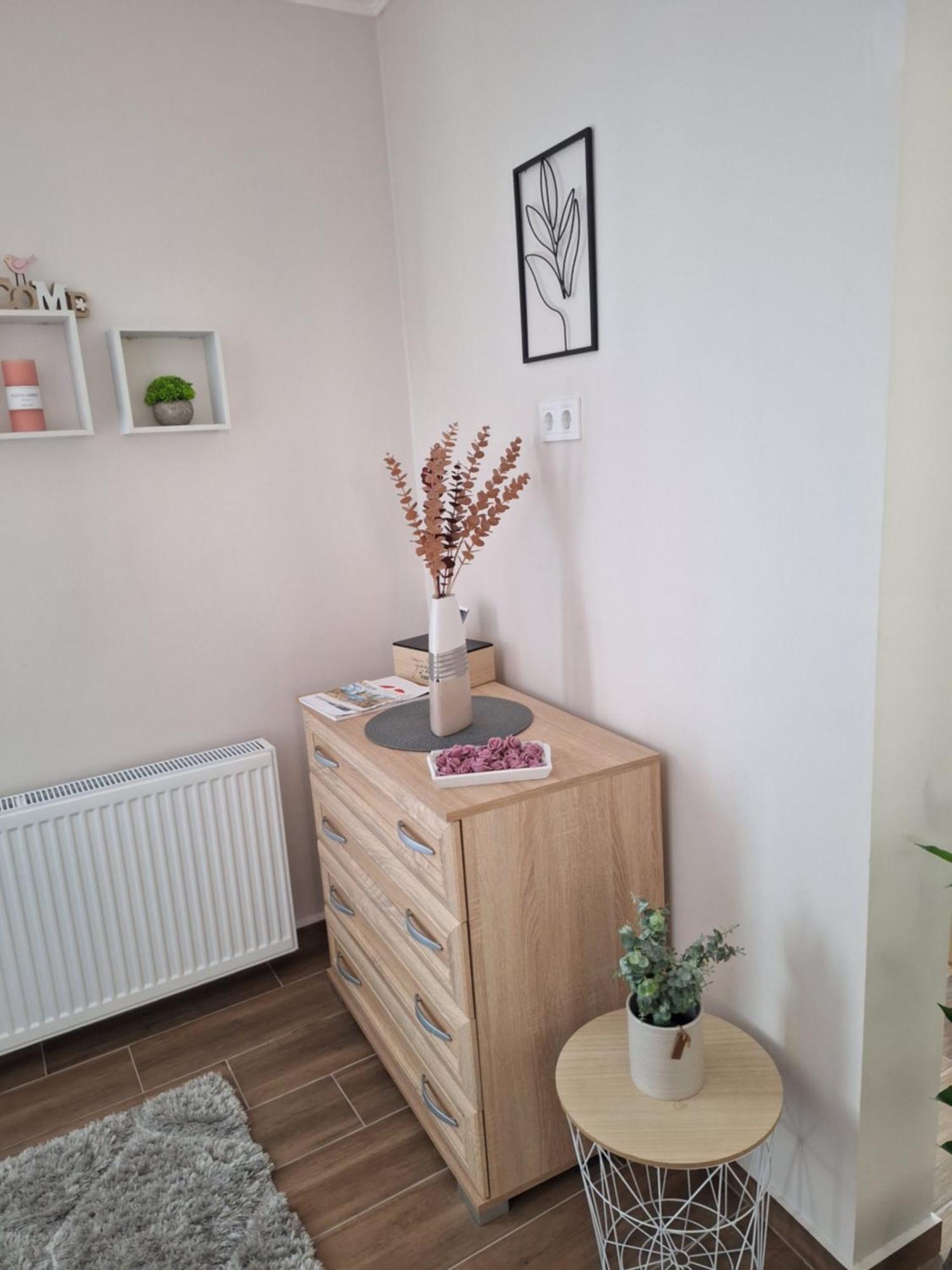 Varfal Apartman Eger Ruang foto