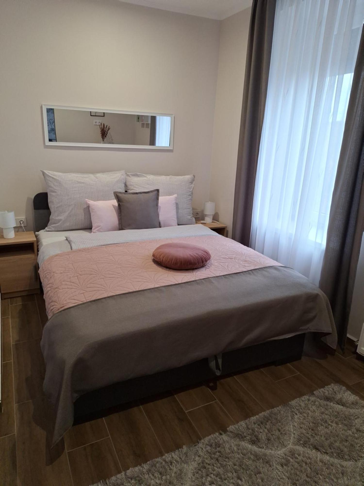 Varfal Apartman Eger Ruang foto