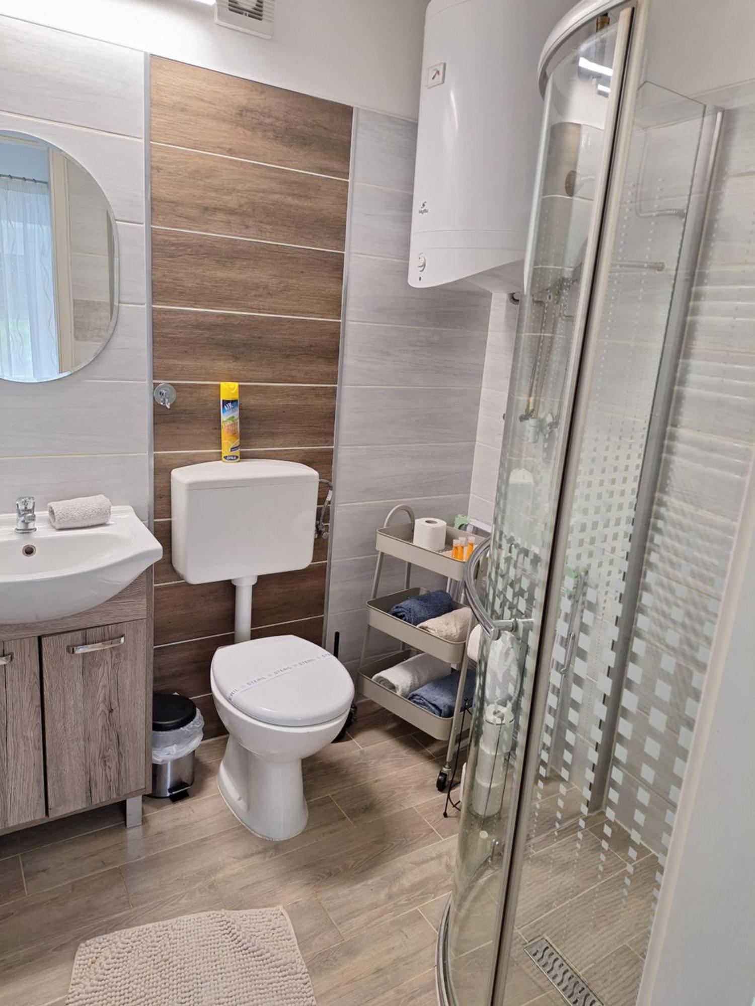 Varfal Apartman Eger Ruang foto